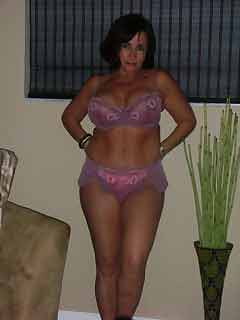 a single woman looking for men in Alexander City, Alabama